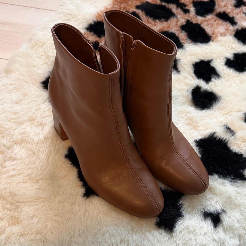 Vince Rich Brown Leather Ankle Booties